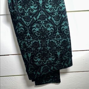 Roz & Ali Black and Teal Patterned Pants